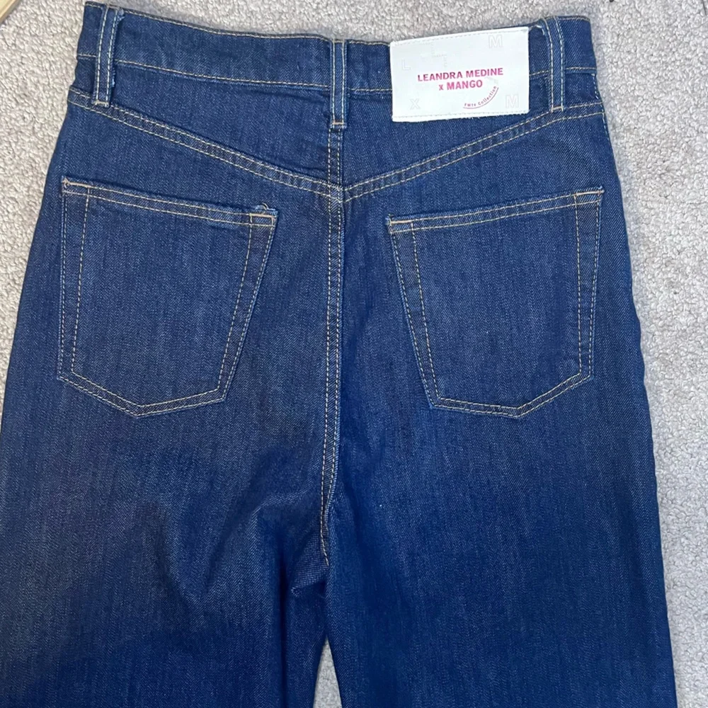 Leandra Medine X Mango Button Fly Dark Denim Jeans Women’s 4 Straight Hi Rise - Picture 4 of 14